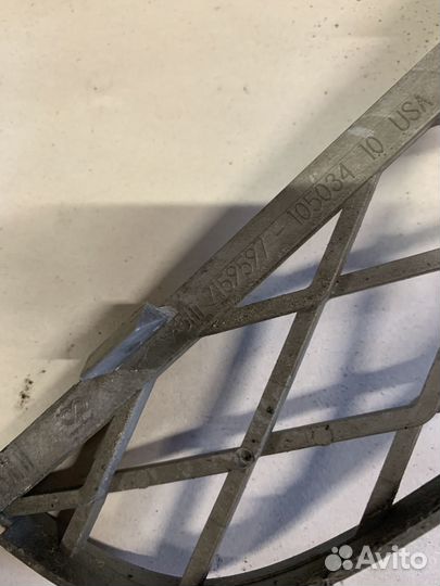 Решетка в бампер верхняя BMW X5 E70