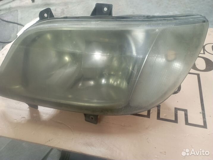 Фара правая левая Мерседес спринтер