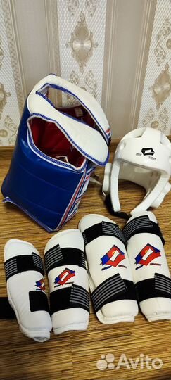 Экипировка защита для тхэквондо