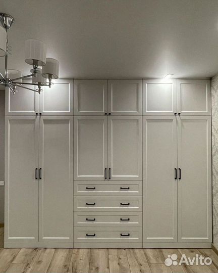 Шкаф распашной как IKEA