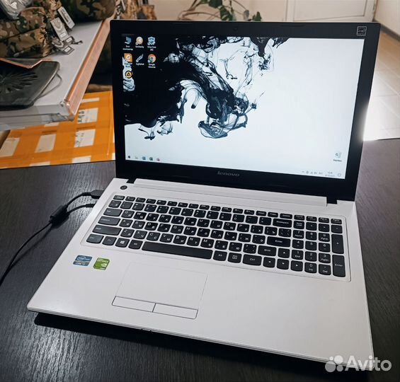 Игровой ноутбук Lenovo 15.6/Gf720m/i3/4GB/SSD+HDD