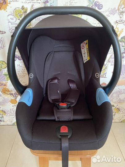 Детское автокресло от 0 до 13кг (без адаптеров)