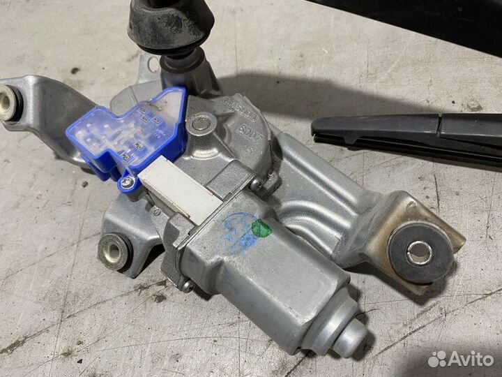 Моторчик стеклоочистителя задний Subaru Xv 2