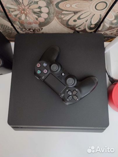 Sony playstation 4 PS4 slim 1tb