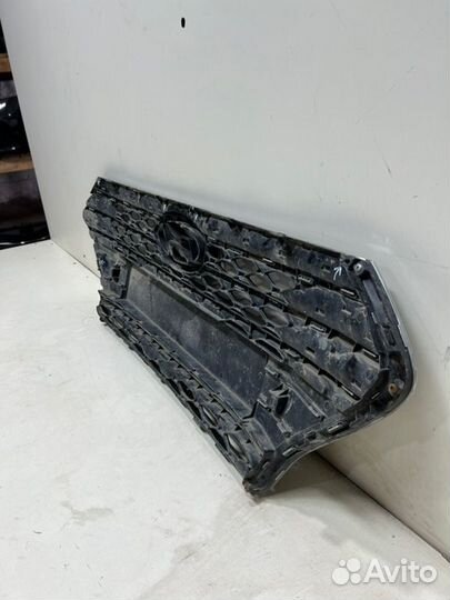 Решетка радиатора Hyundai Solaris 2 2017-2020