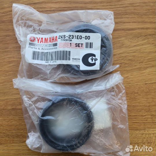 Сальник пера вилки мотоциклов Yamaha MT-10 YZF-R1