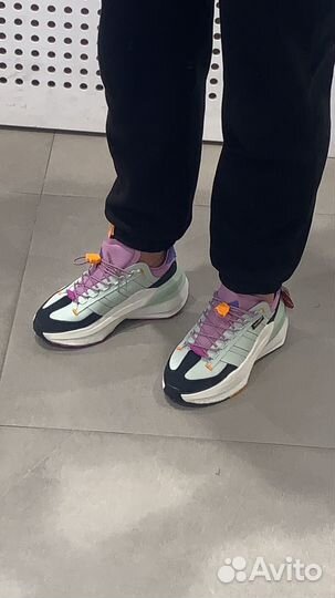 Кроссовки женские 37 размер adidas