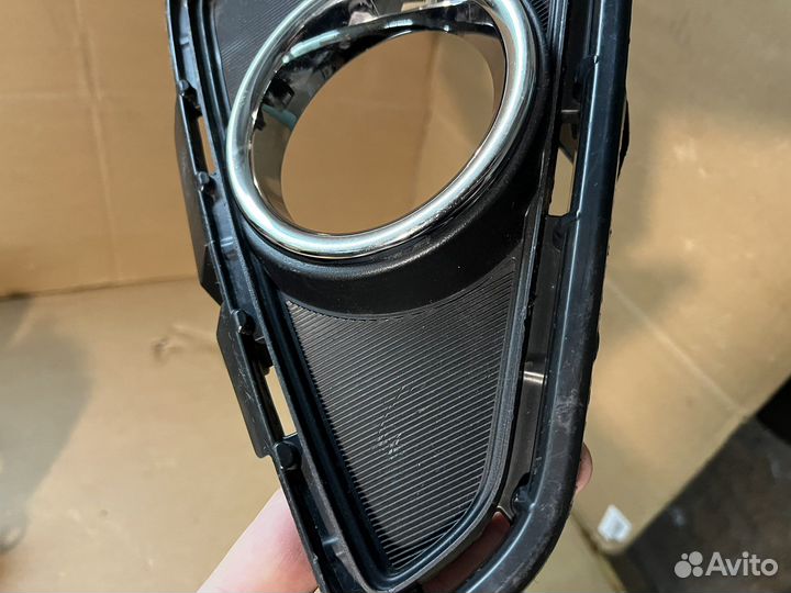 Правая накладка птф Toyota RAV4 40 Рестайл