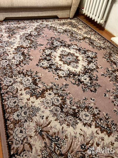 Ковер шерстяной