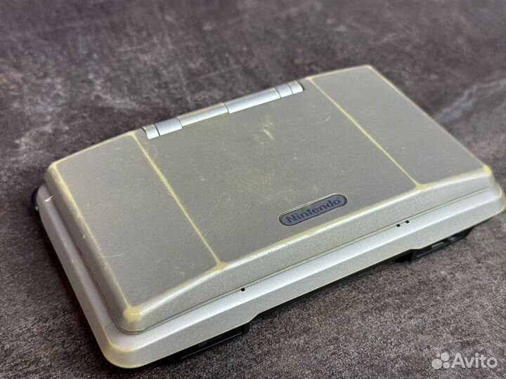 Nintendo DS серебряная