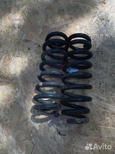 Пружина подвески (пара) задняя Suzuki Grand Vitara