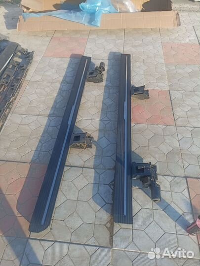 Выдвижные пороги Mercedes GL, GLS