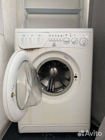 Стиральная машина indesit