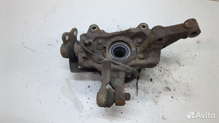 Ступица (кулак, цапфа) правая передняя Opel Vivaro