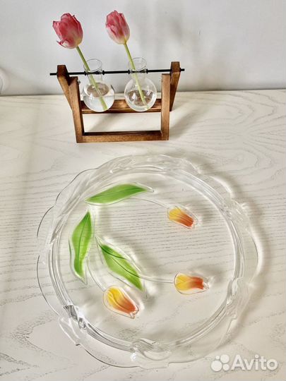 Тортница, разнос и ваза