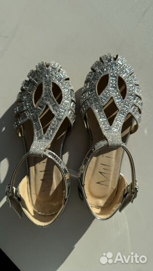 Нарядные туфли для девочки 27 р-р