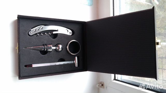 Набор для сервировки вина