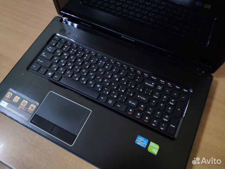 Мощный ноутбук Lenovo / core i7 / 17