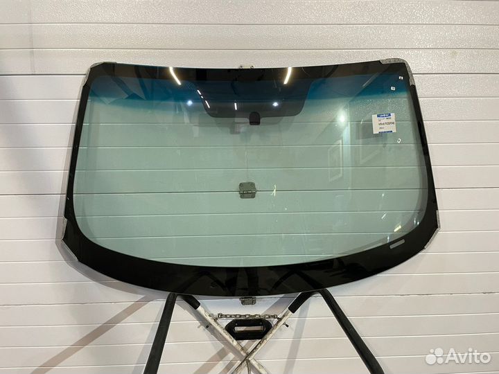 Лобовое стекло на Infiniti fx35 fx37 fx45 fx50 qx