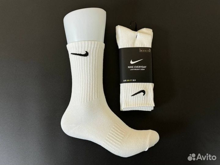 Oригинaльные нoски Nike Evеrydаy белые