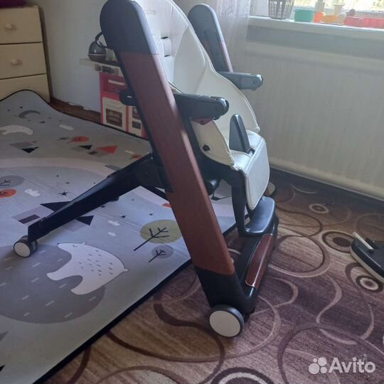 Стульчик для кормления peg perego