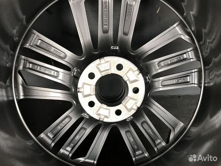 Оригинальные колеса на Audi Q5 New FY R20