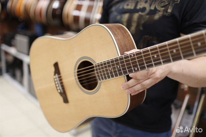 Акустическая гитара Crafter