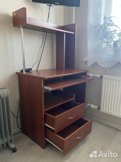 Компьютерный стол