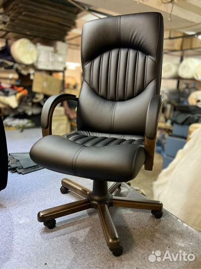 Кресло руководителя компьютерное