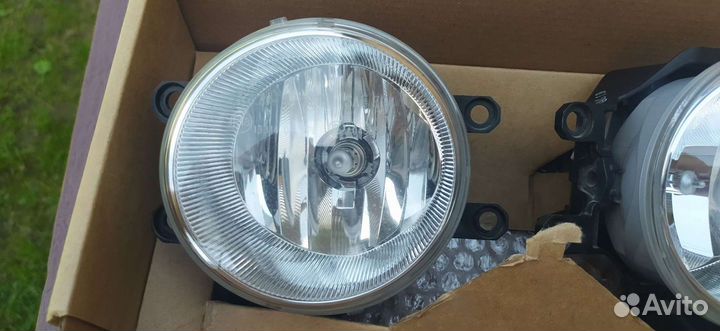Противотуманные фары toyota RAV 4