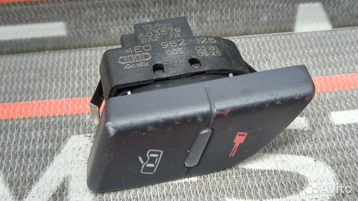 Кнопка центрального замка Audi A8 4E/D3 BPK 2005