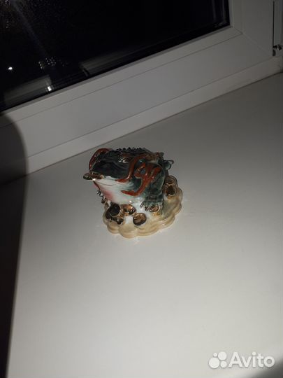 Статуэтка лягушка денежная