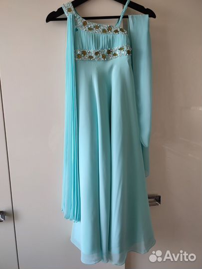 Нарядное платье для девочки 122 128 бу