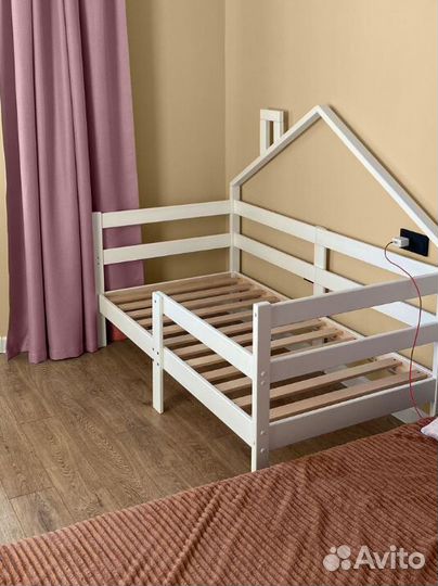 Кроватка Терем Инк из массива для малыша с бортико