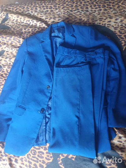 Школьный костюм для мальчика 140 146 синий бу