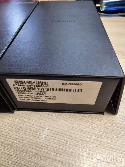 Samsung Galaxy S8, 4/64 ГБ