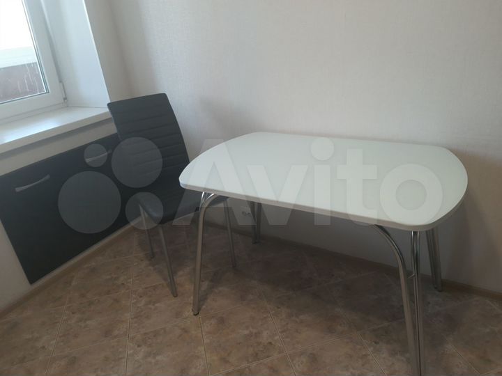 2-к. квартира, 58 м², 9/10 эт.