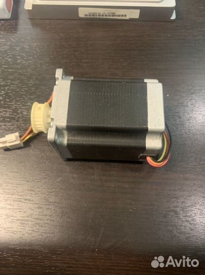445-0693044 Мотор презентера приводной