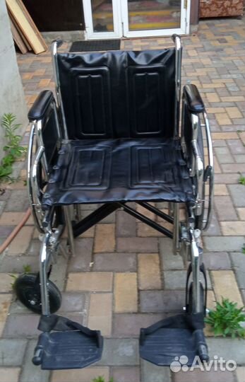 Инвалидная коляска