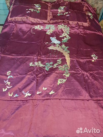Покрывало на кровать новое