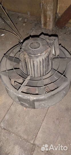 Двигатель с вентилятором