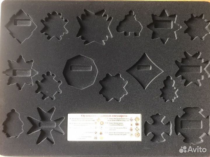 Планшеты/кейсы/футляры и Таблички для коллекции Аи