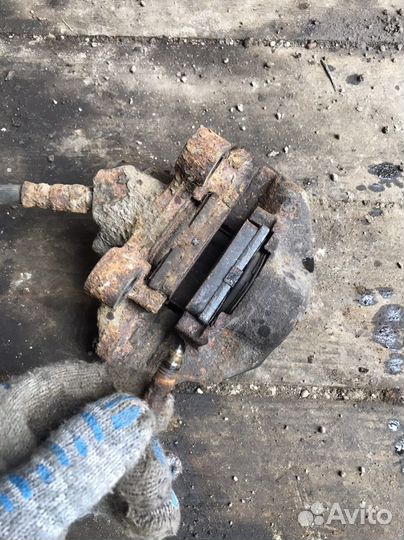 Суппорта задние w126