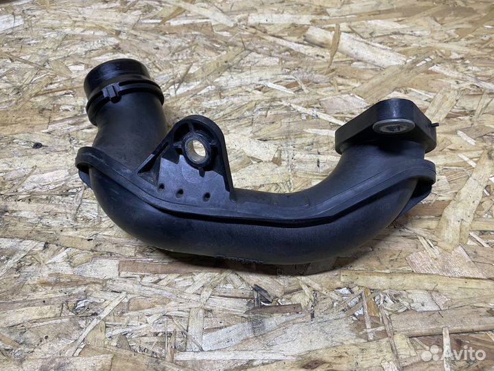 Патрубок интеркулера левый Mazda 6 GJ SH-vtpr