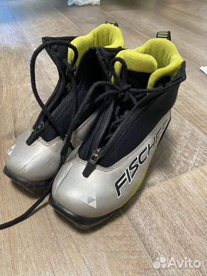 Лыжные ботинки fischer 33