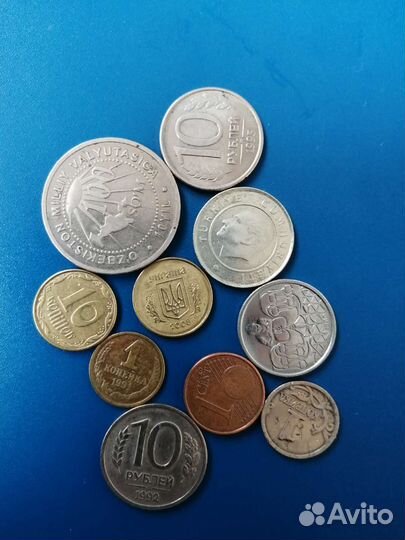 Манеты разные