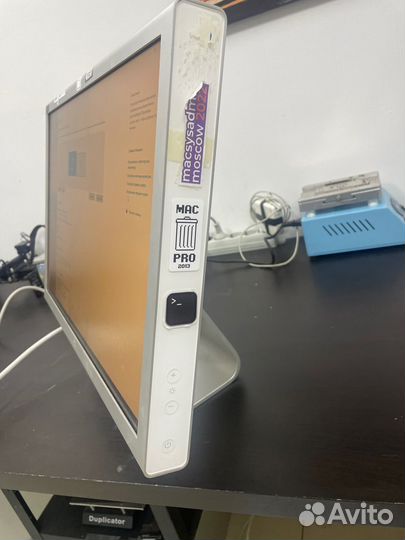 Apple Cinema display 23