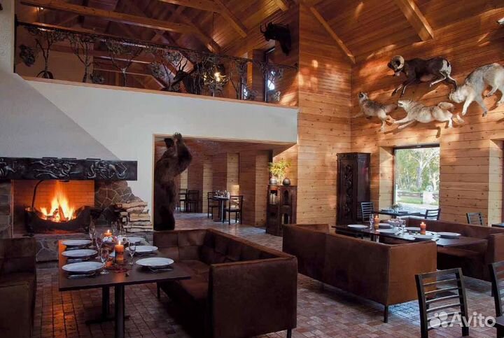 Бармен-официант