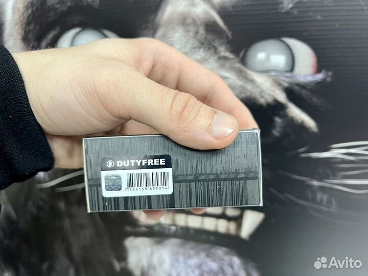 Escentric molecules 01