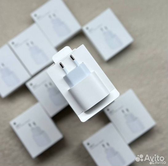 Оригинальный блок Apple 20W (Новый; Запечатанный)